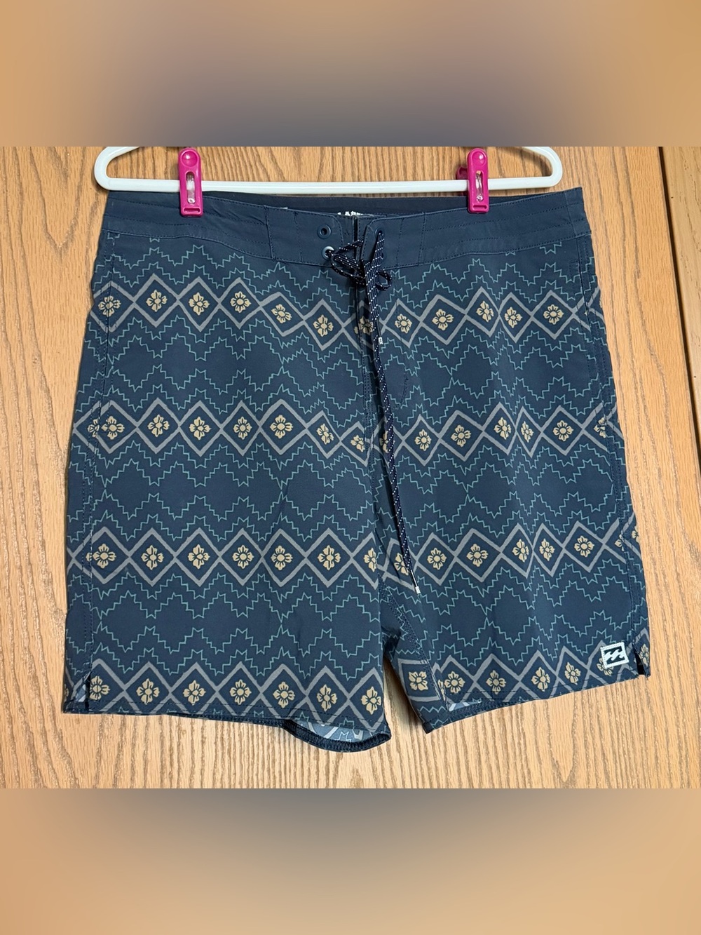 Billabong Men’s Navy FBoardshorts Navy w/Geometric Print Size 32
